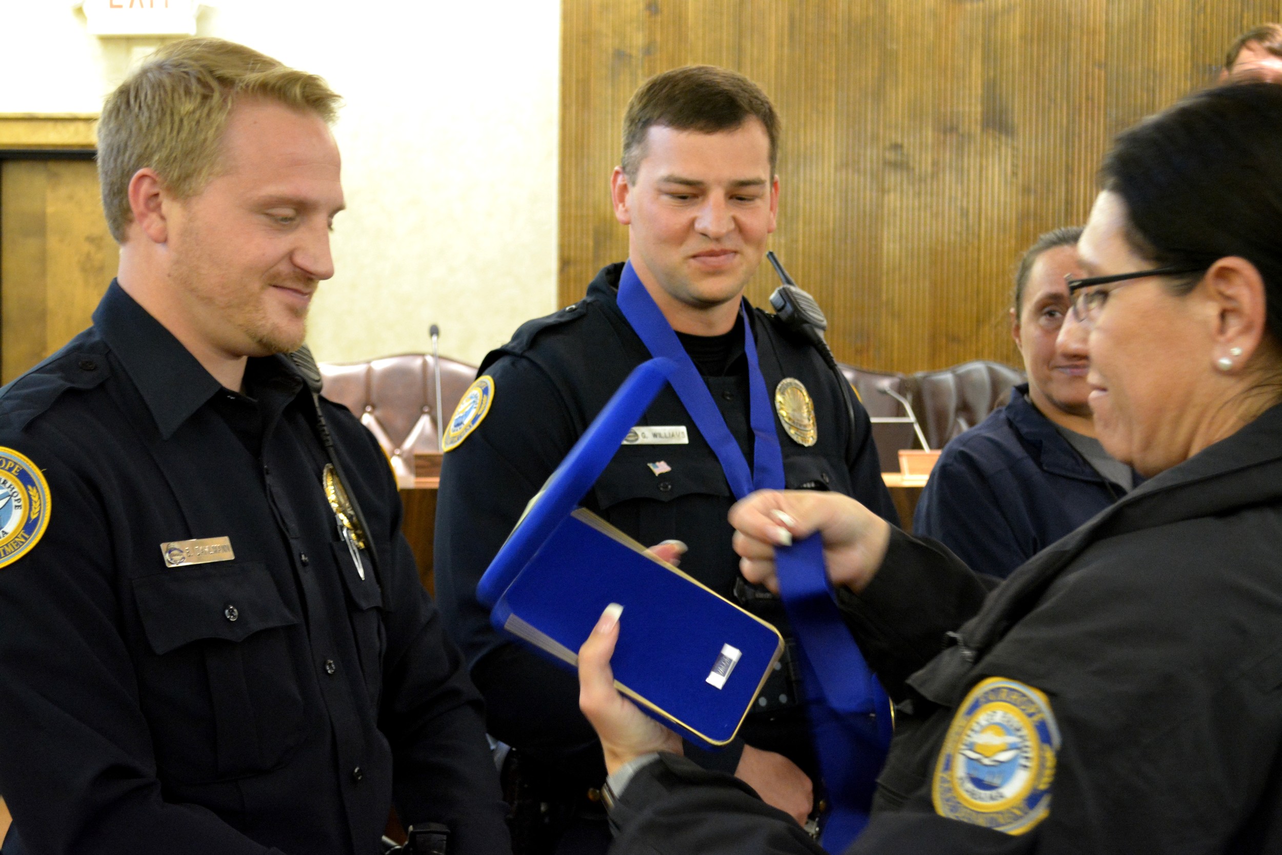 Fairhope recognizes police officers for bravery | GulfCoastNewsToday.com