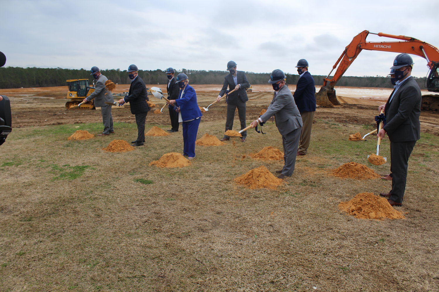 Officials break ground on ALDI warehouse in Loxley - Vimarsana News