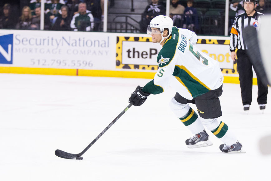 HOCKEY No title defense for Texas; Stars fall in first round Hill