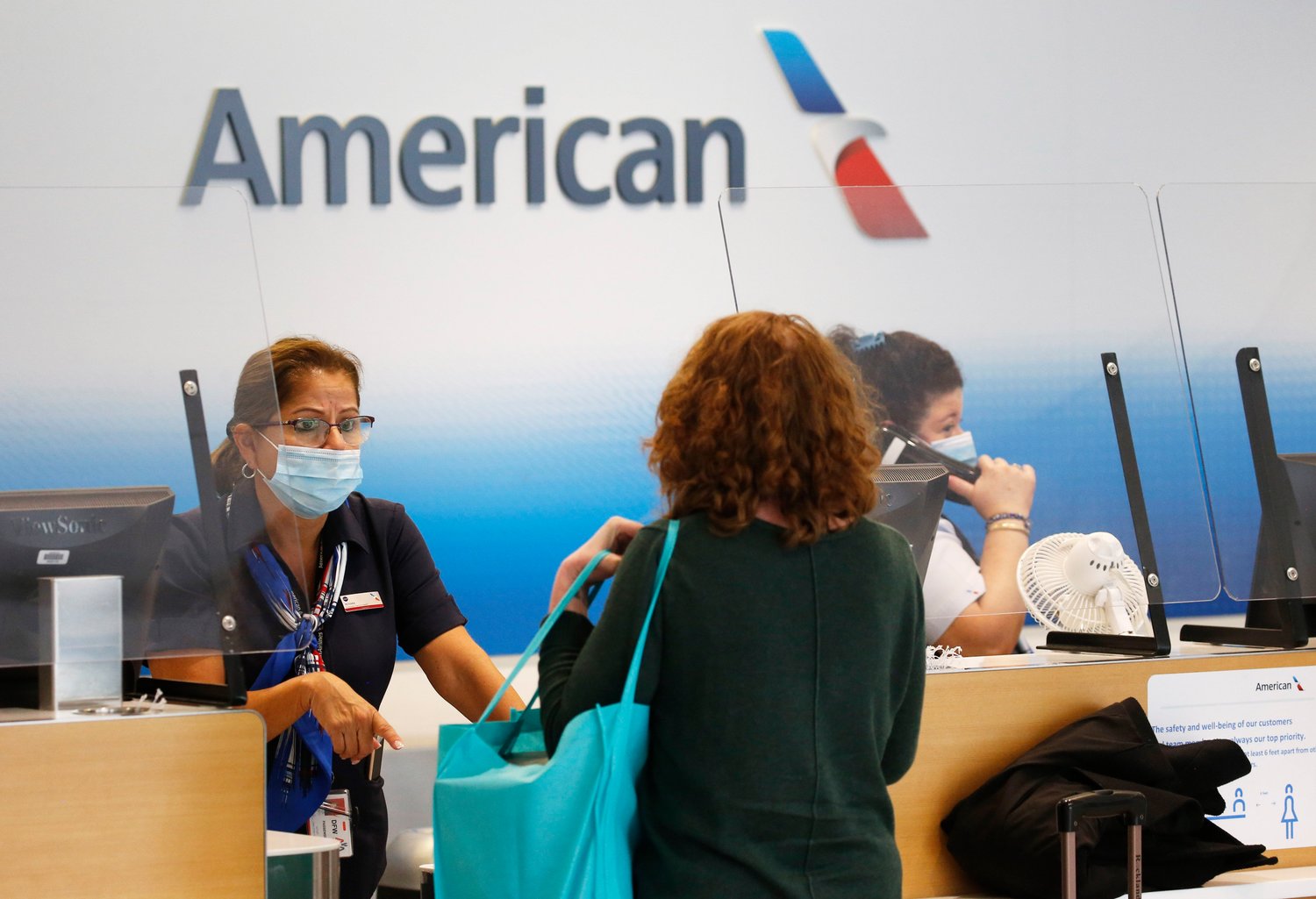 american-airlines-employees-who-get-covid-19-vaccines-will-receive-an