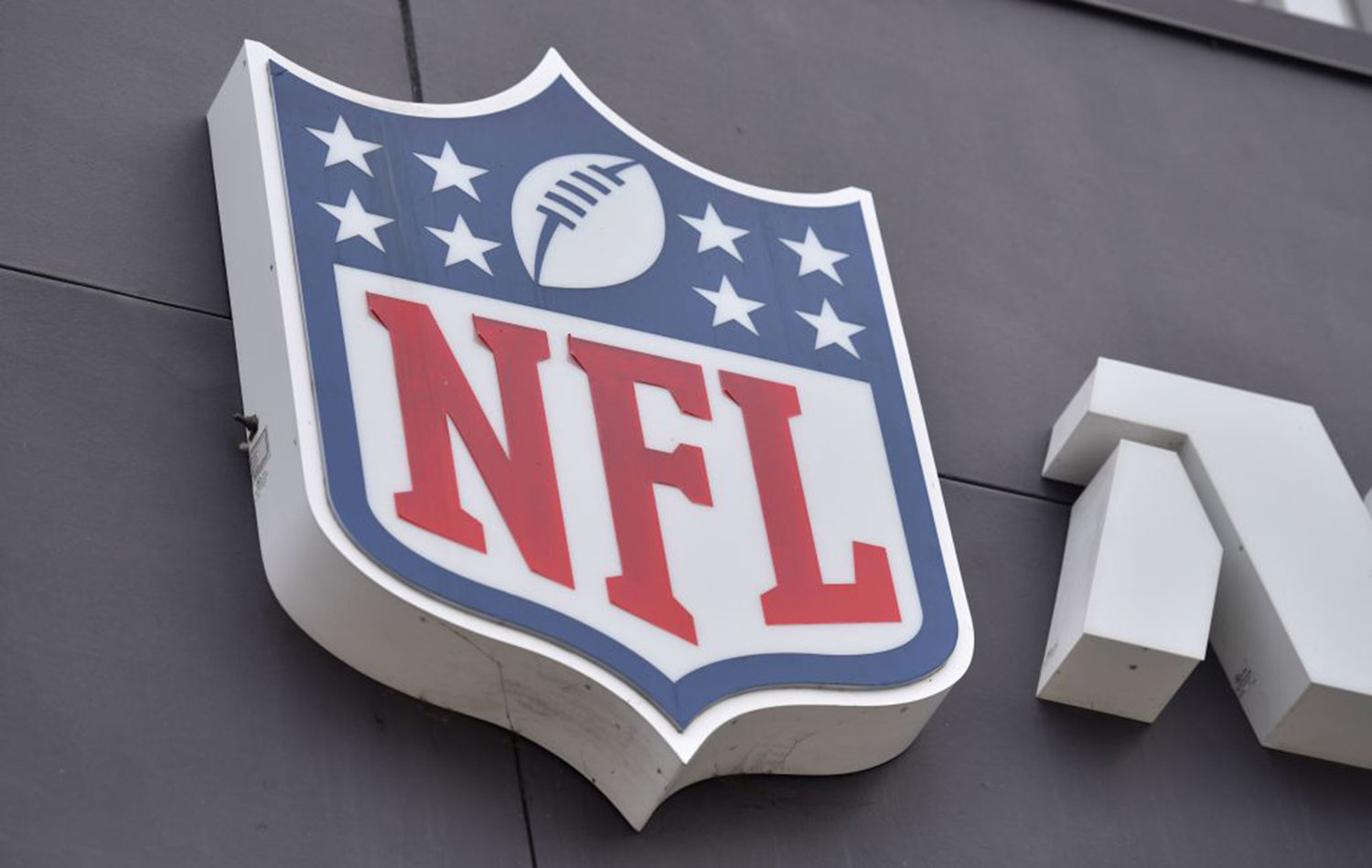 Amazon Gets Thursday Broadcast Rights As NFL Signs New Deal With Media ...