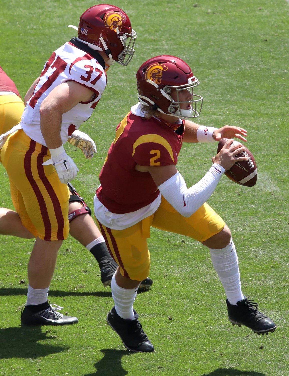 usc-quarterback-jaxson-dart-recovering-after-undergoing-meniscus