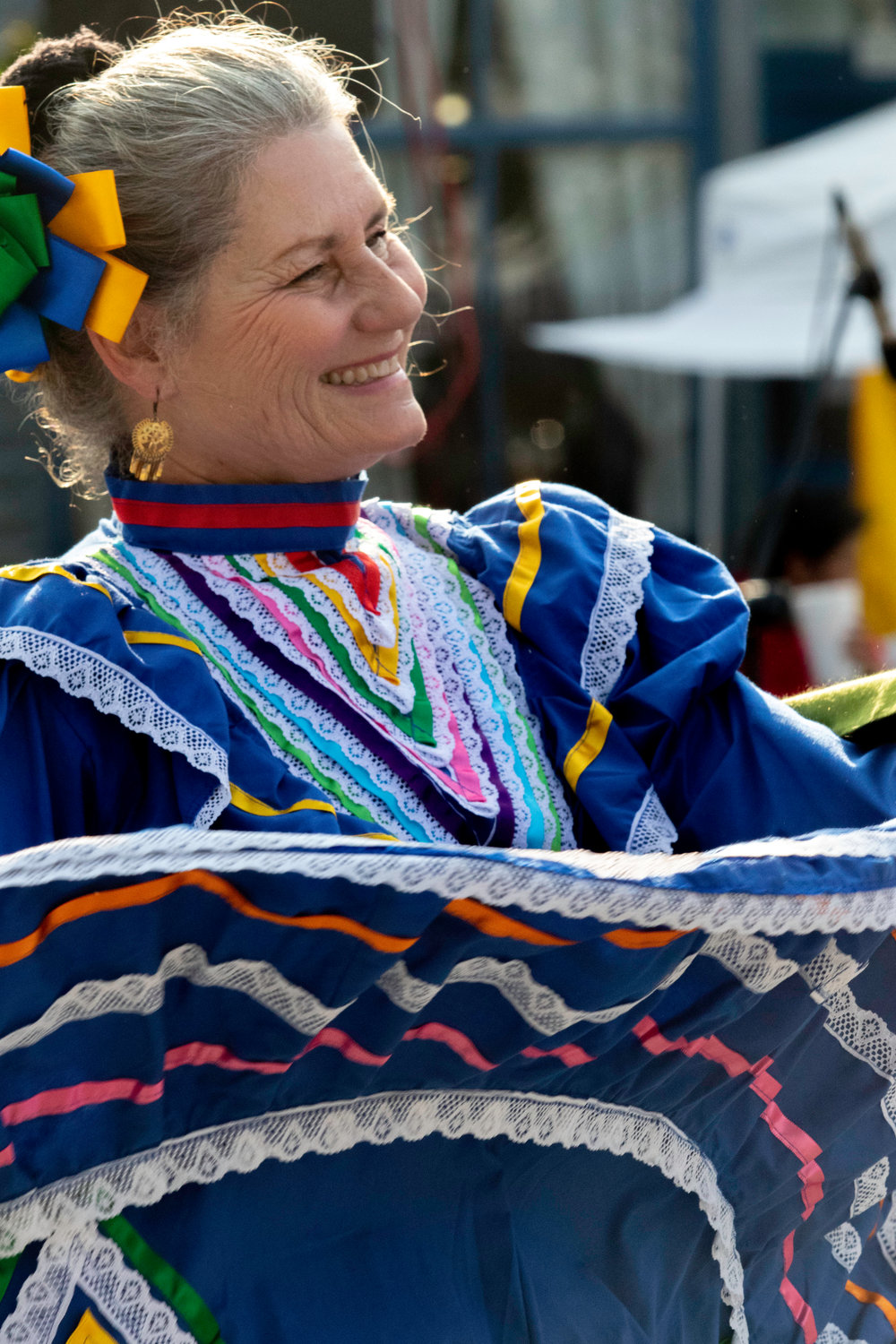 Las Perlitas del Pueblo dancer.