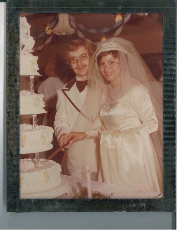 Doug and Roseanne Weeks on their wedding day in 1977