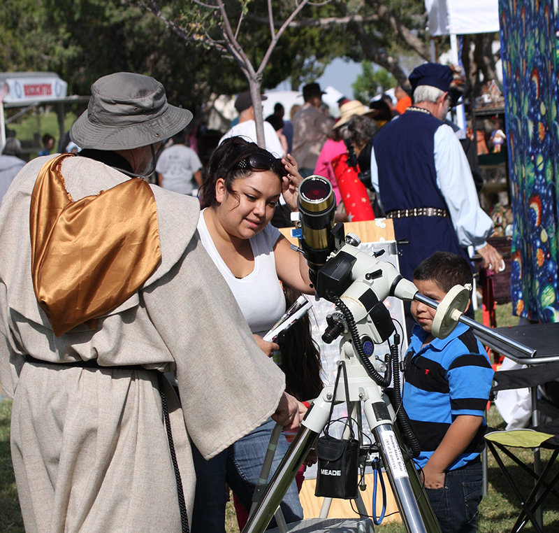 A look at the skies through telescopes is always a part of the
ArtsFaire that celebrates the science of the Renaissance.