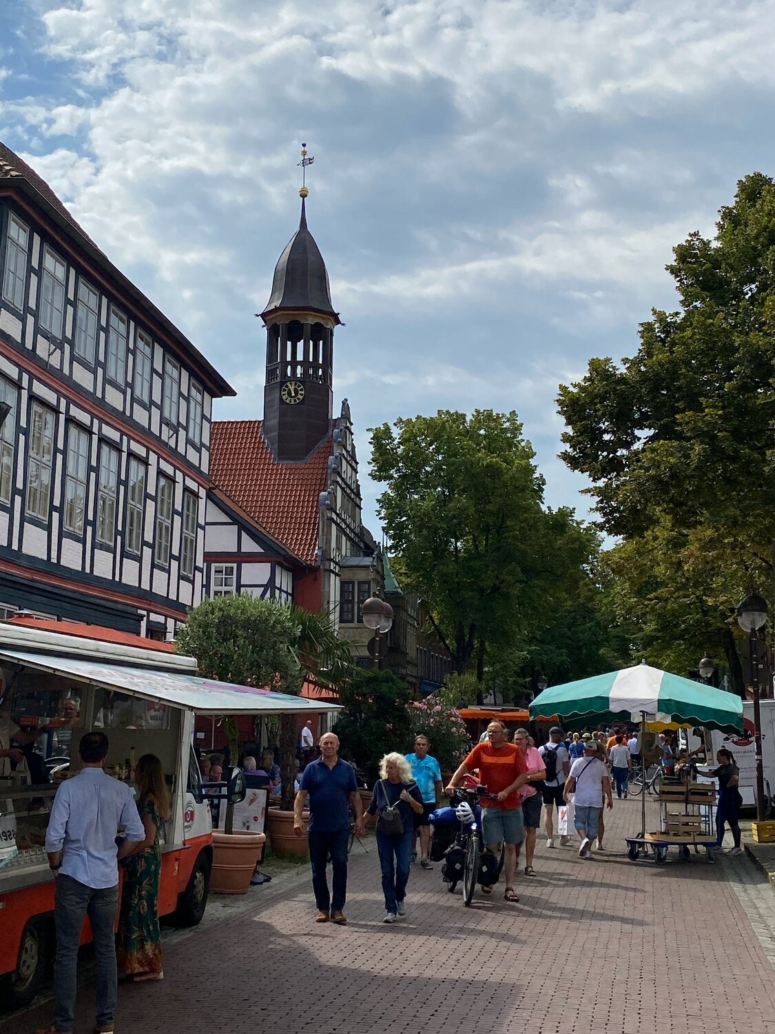Farmers market in Nienburg