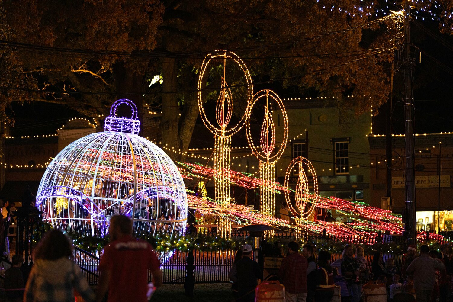 Canton Christmas lights perfect for families