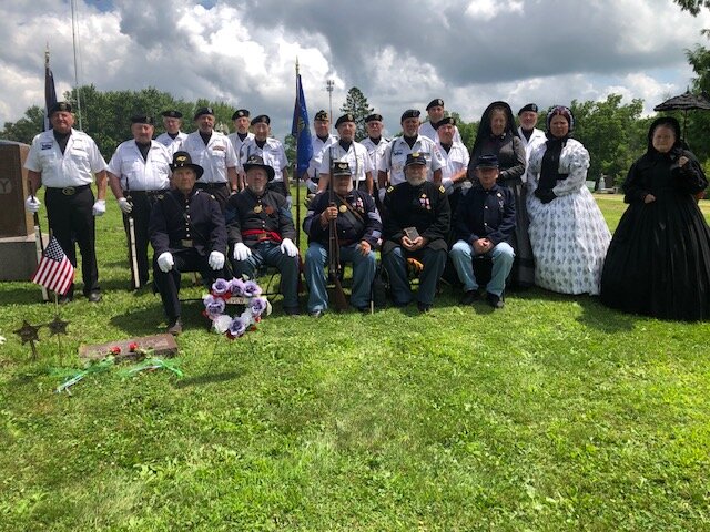 Mazeppa Veterans Honor Guard: L-R: Mike Nord, Butch Wobschall, Ken Markson, Gary Floen, Brad Nord, Virgil Luhman, Gary Sellness, Yolie Goranson, Jim Wilson, Troy Liffrig, Tom Voth, Wes Voeltz, Larry VanDeWalker, Marie McNamara, Heather Mickelson-Loeschke & Diane Bianchi.  Front: L-R:  Captain Randy Kuznicki-3rd Minnesota Volunteer Infantry Regiment; 1st Sergeant Anthony Bianchi-3rd Minnesota Volunteer Infantry Regiment Jimmy Johnson –Camp 56 SUVCW; Ken Kunze-Camp 56SUVCW; Thurl Quigley, Camp 56SUVCW