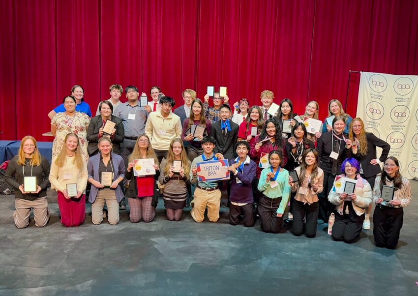 First Row: Genevieve Starkson, Jessica Hukee, Abrielle Emanuel, AJ Kozisek, Katya Wheeler, Diego Ibarra-Castillo, Alan Ortiz, Holly Harvey, Camila Medina, Ollie Akkerman, Miley Dostal.  Second Row: Dora Chable, Anna Anderson, Hector Ibarra, Angel Mata Colin, Vika Kundel, EJ Okeefe, Salma Fernandez, Alisson Velasco, Anyely Dominguez, RoseLyn Liudahl, Jade Scovill. Third Row: Rebecca Goossens, Broden Dickie, Logan Skjeveland, Alekzander Wilcox, August Johnson, Frankie Gann, Corey Lilledahl, Ashley Romero, Abby Wirkus, Bryar Quimby