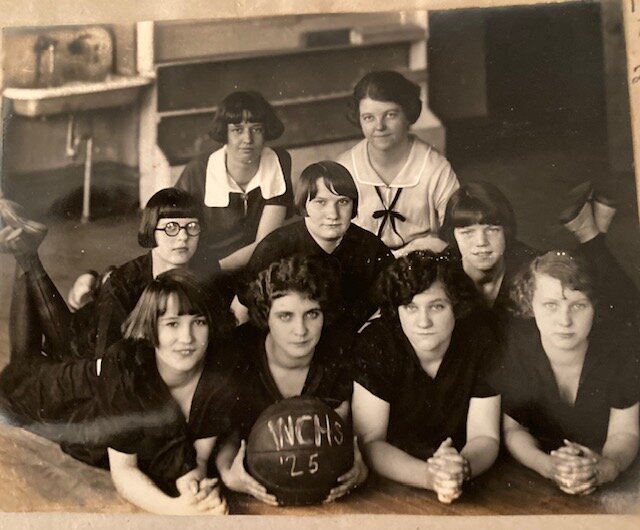 1925 Team&mdash;front row:  Ethel Fraley, Marian Tracy, Marian Bosshard, Katharine Wilson, 2nd row:  Viola Zeller, Gertrude Bosshard, Elva Stinson, 3rd row:  Coaches, Miss Reinertsen and Miss Bergstene
