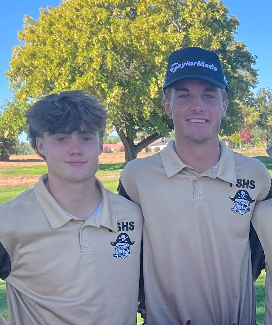 Pirate golfers Tyler Dimond, left, and Johnathon Smith will represent Pagosa Springs High School at next week&rsquo;s 3A state golf tournament.