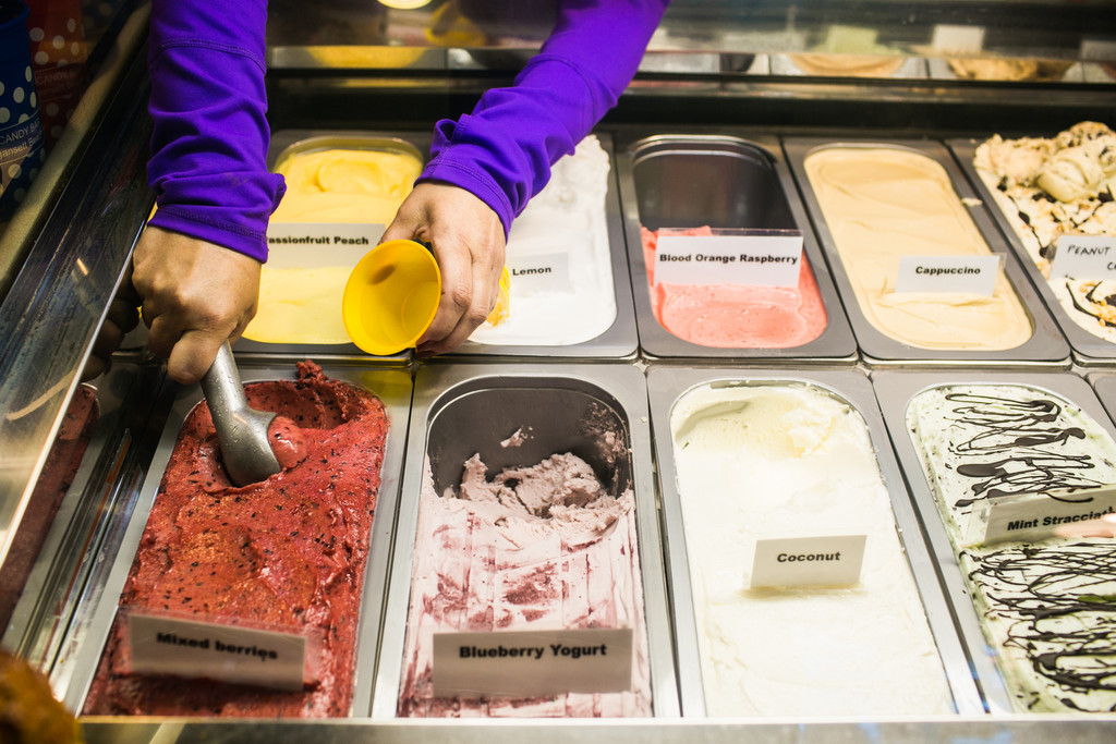 Nana's Ice Cream Keeps Narragansett Pier Cool and Refreshing