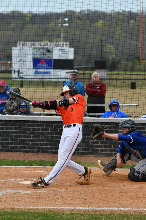 Thomas Demarteleare (33) went 2-11 at the plate over the weekend while working two walks, batted in four runs, and slapped a double in the 2025 Viking Classic.