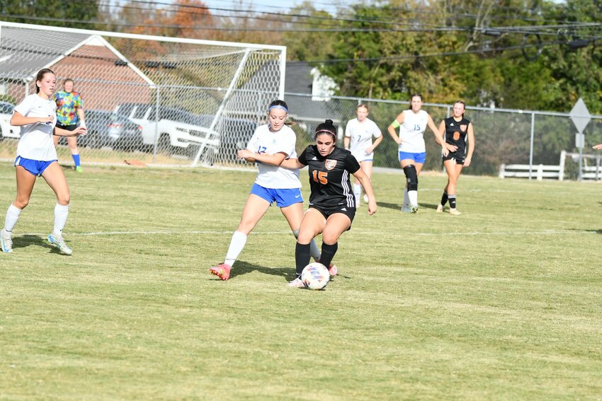 Olivia Winnett (15) secured a second-half brace to go along with an assist in the business-like win over Huntington on Saturday.