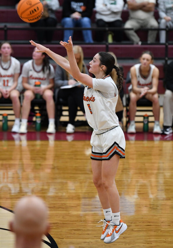 Caroline Parker (5) fires from three. She scored a team-high 15 points and connected on a trio of three-pointers.