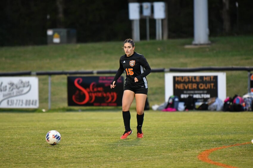 Olivia Winnett (15) returned from injury against Richland on Tuesday night and capped off her strong all-around performance with a picture-perfect free kick goal in the second half to go along with an assist.