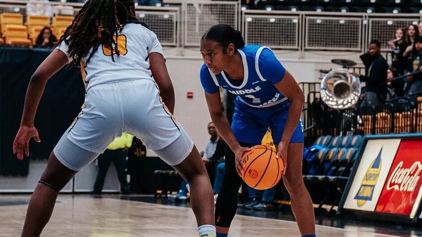 Courtney Blakely (1) scored five points in MTSU's win at Kennesaw State on Thursday.
