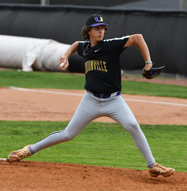 Kaleb Maillet (21) gave the Vikings 6.1 innings of work, giving up five earned runs in total on seven hits and three walks to go along with five strikeouts on 120 pitches, earning the win to keep his team's season alive.