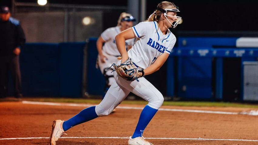 Leila Ammon (17) threw her first career complete-game shutout on Friday night against UTEP.