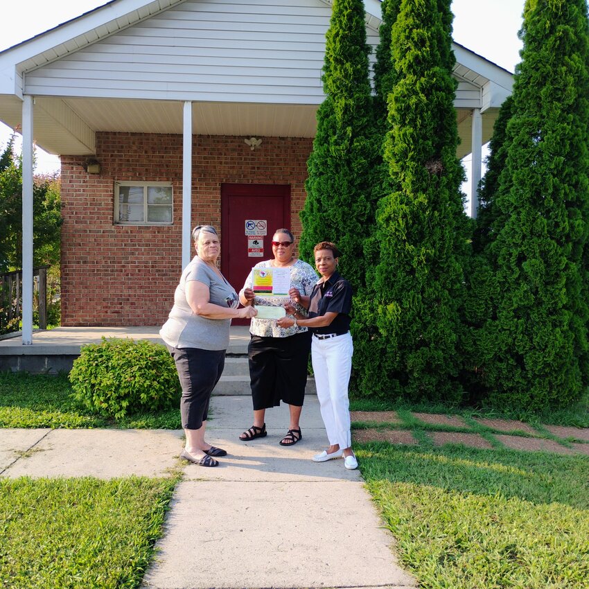 Carolyn Buchanan (L), Janet Smith (Middle) accepting the $1,000 donation from the City of Shelbyville for Juneteenth 2025. Council member Marilyn Ewing made the presentation this week.