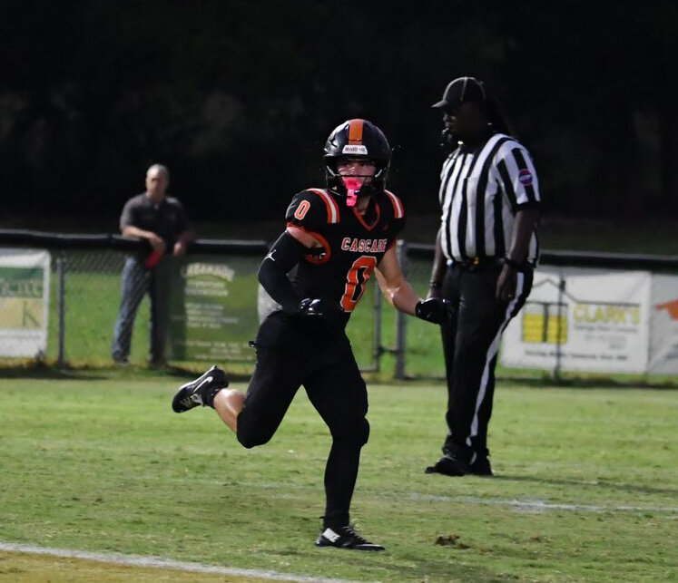 Braxtyn Burris (0) finished with 4 catches for 81 yards and 1 TD while also intercepting a pass on defense in Friday's win at Moore County.