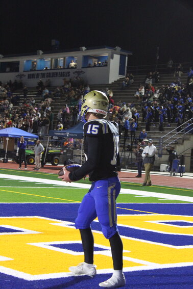 Stephen Bobo (15) finished just 2/8 passing for 15 yards and 1 INT, but he ran for 124 yards and this touchdown on 15 attempts in Thursday's win over Coffee County.