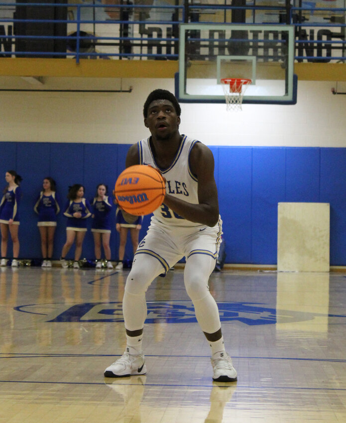 Jevon Lee (30) led the Golden Eagles with 22 points in Thursday's win over the Spartans.