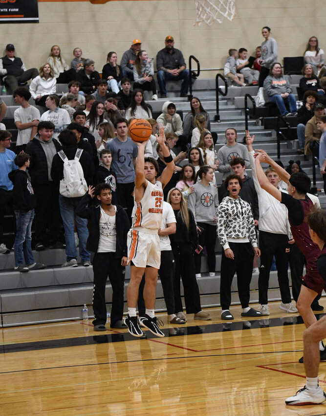 Tyler Rodgers (25) scored a team-high 21 points on a career-high five three-pointers on Friday night. He also added 4 rebounds, 3 assists, and 3 steals.