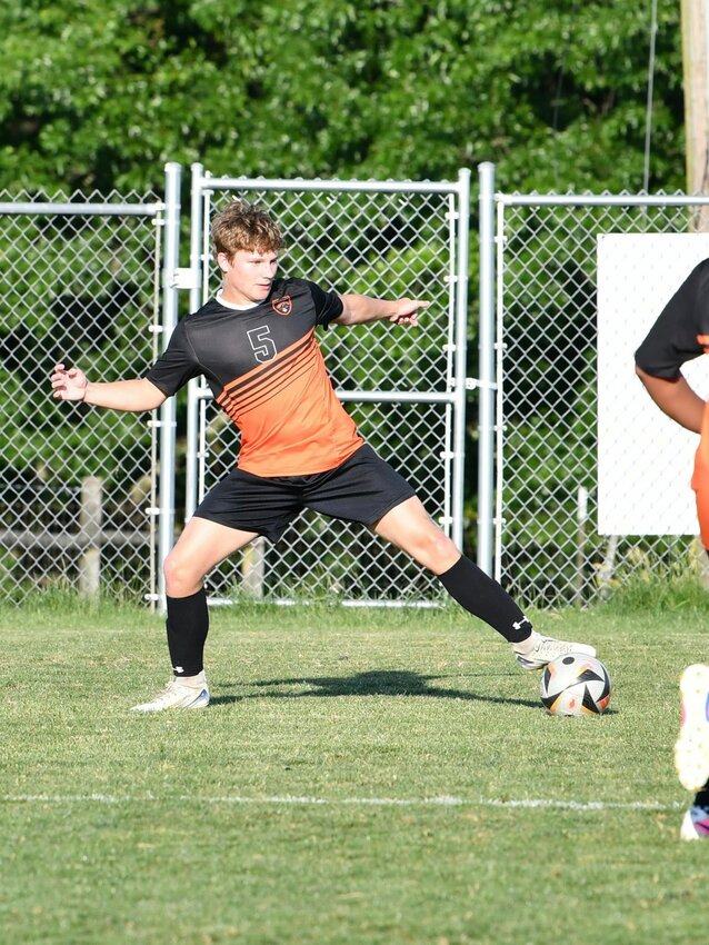 Cascade's Briston Moore (5) scored the crucial second goal of the game in the 52nd minute in Tuesday's win over Loretto.