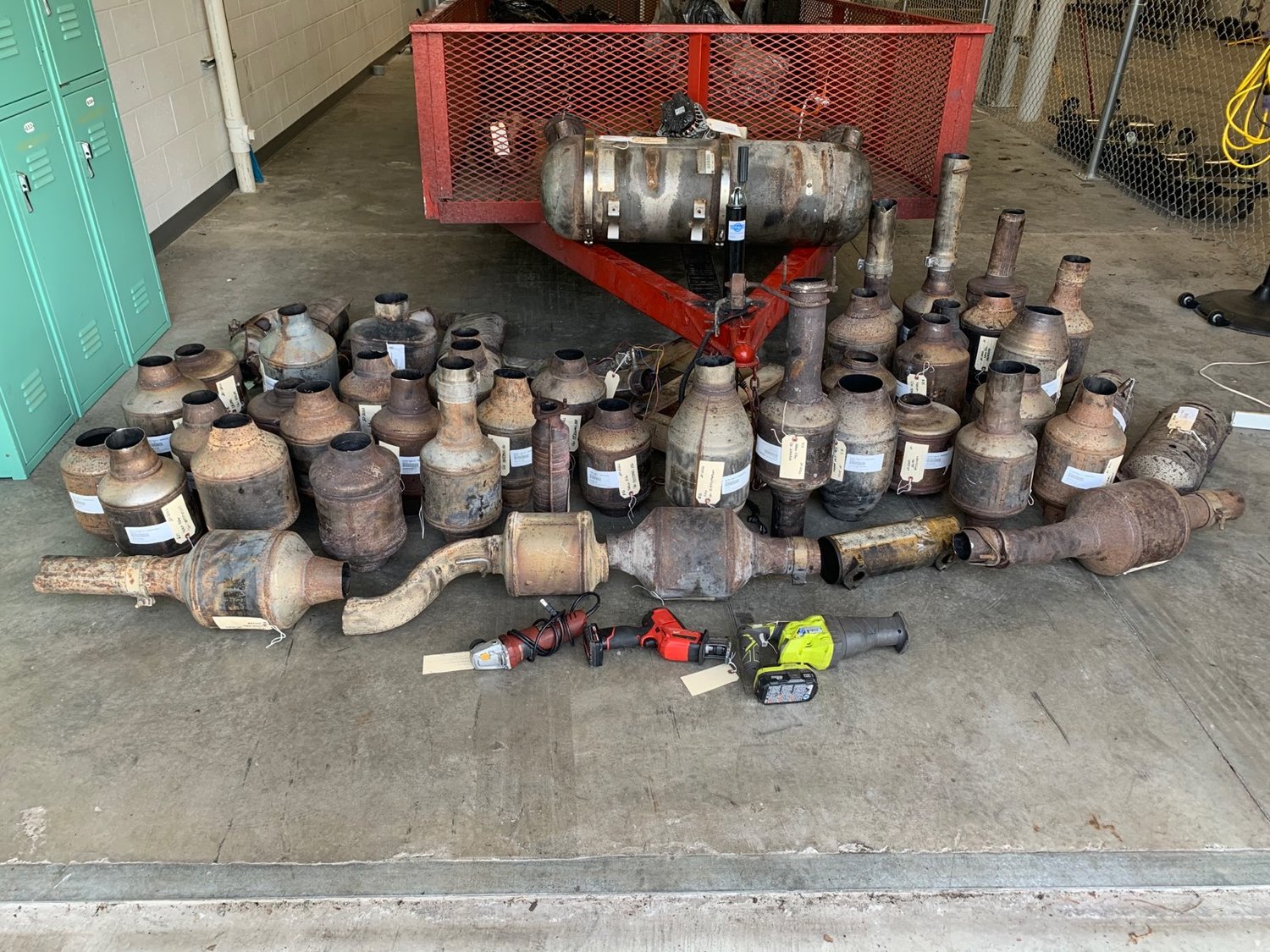 5 Arrested, $15k Seized In Catalytic Converter Theft Sting | WNDB