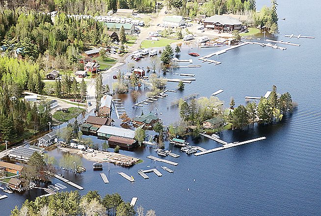 Feds to tour flood area as cleanup efforts intensify - Vimarsana News