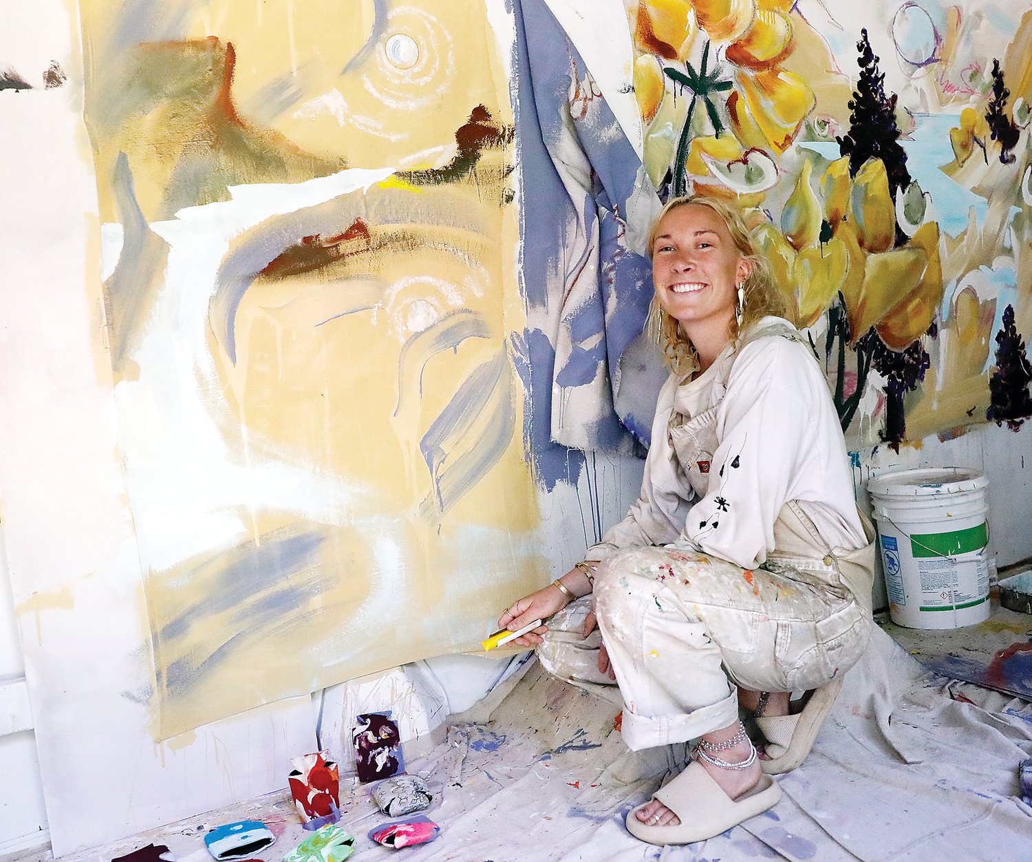 Ely artist uses light and space in her oversized works - Vimarsana News